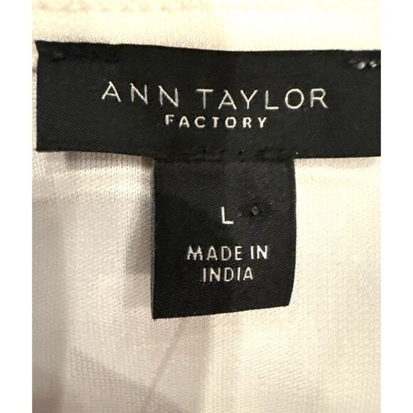 NTW Anne Taylor Elegant White V-Neck Blouse & Black Trim Large Light Academia - Picture 2 of 13